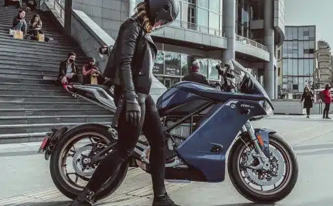 Un motard